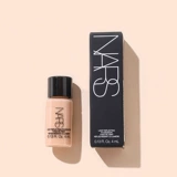 Nars, пудра, тональный крем, база под макияж для ухода за кожей, пробник, 10 мл, контроль жирного блеска, стойкое покрытие