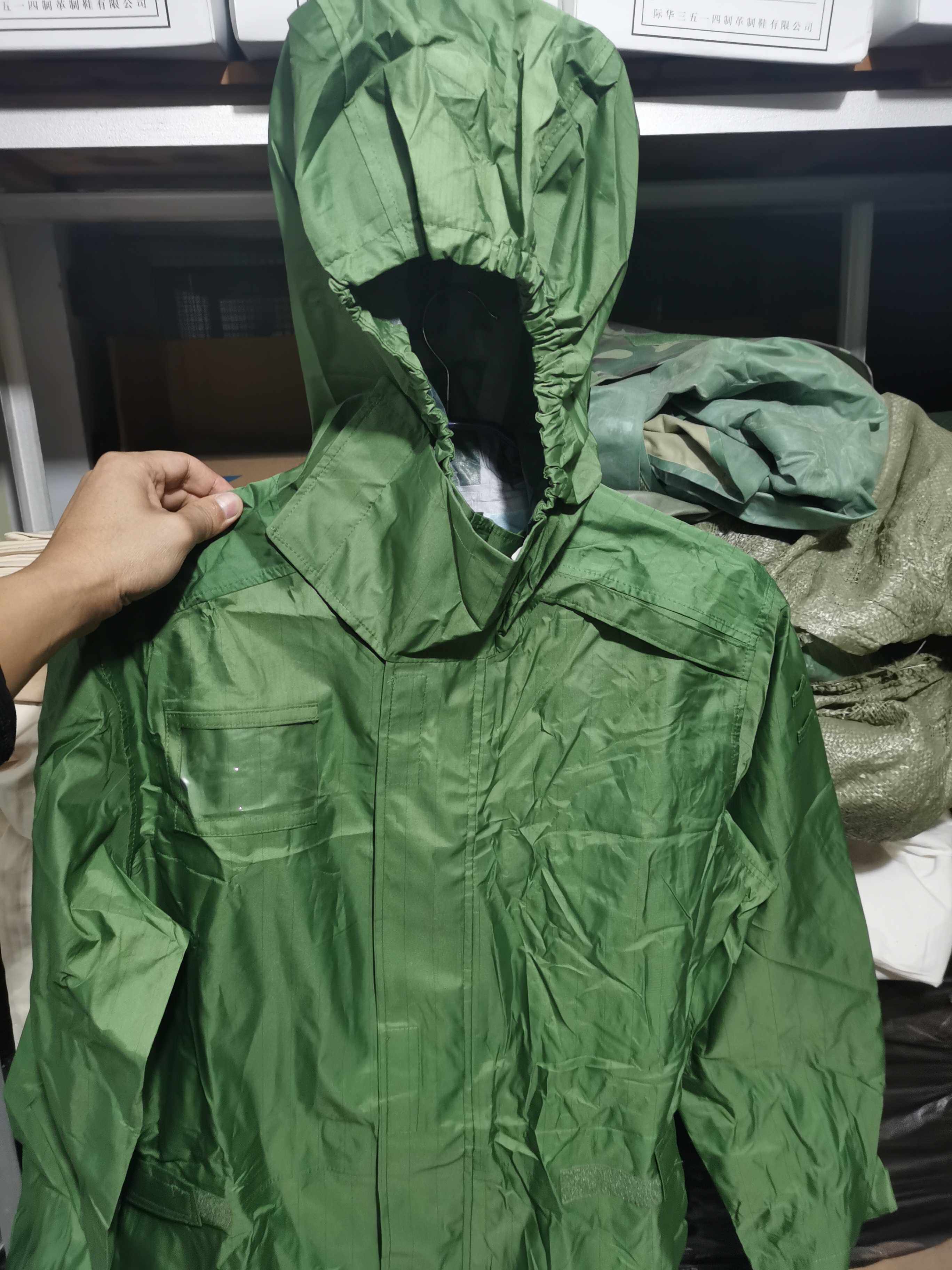 lightweight-protective-clothing-bwt-b6j-protective-clothing-continuous