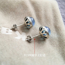 Серьги 吾欢喜海蓝宝石耳钉蓝色水晶耳豆纯天然银饰镶嵌女款复古中国风