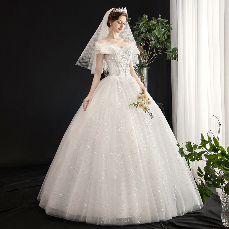 French Light Wedding Get 2024 New Bride's Marriage Mori is thin, simple, temperament, shoulder -length out of the gauze French Light Wedding Get 2024 New Bride's Marriage Mori is thin, simple, temperament, shoulder -length out of the gauze