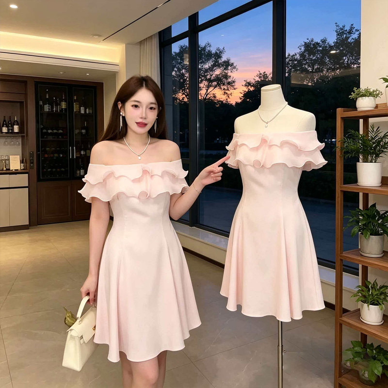 Plus-Size Elegant Off-Shoulder Ruffle Dress for Women, Summer, for Curvy Women, Gentle Style, A-Line, Waist-Cinching, Slimming Short Dress