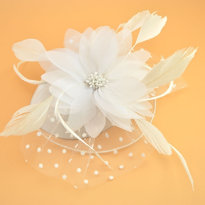 British retro White Bride model mesh yarn headdress silk flower hat hair decoration feather studio dress hairpin