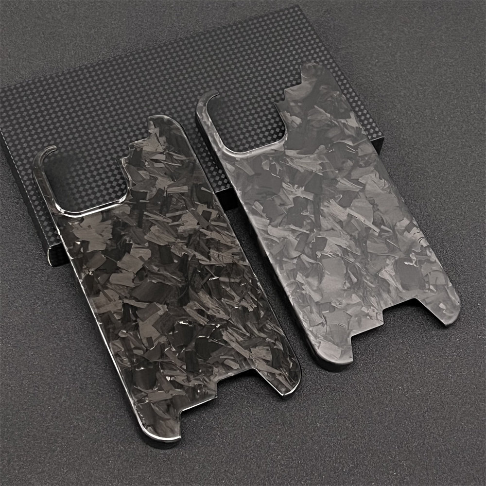 Suitable for Apple 13proMax forged carbon fiber 12pm mobile phone case SE2 ultra-thin drop-proof protective cover 13