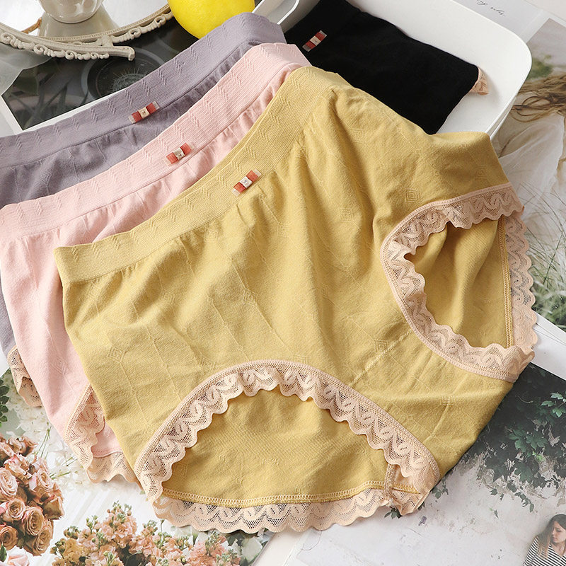 Large size underpants woman fat MM200 catty high waist antibacterial pure cotton crotch triangular pants closed with lace lace comfortable and soft nude