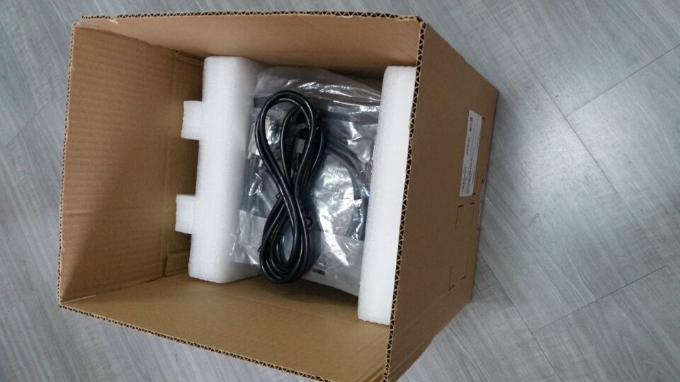 HP ULTRIUM 1840 LTO4 EXTERNAL TAPE DRIVE SCSI EH854A 452974-001