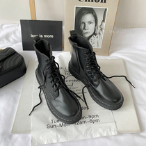 Martin boots female Inn Wind 2022 Early autumn new wave Student Han version 100 lap short boot black Slim Handsome gas locomotive