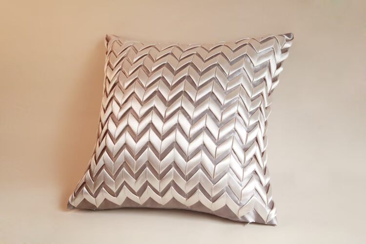 Họ sẽ bước vào băng pleated cổ điển Seiko nhỏ gọn thời trang hiện đại Satin 45x45 sofa gối đệm gối - Trở lại đệm / Bolsters gối chăn 2 trong 1