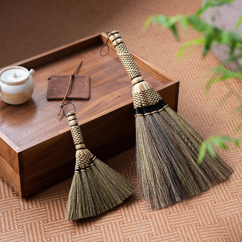 Exquisite Hand-Woven Brown Reed Broom for Tea Brewing, Desktop Cleaning, and Dust Removal during the Dragon Boat Festival