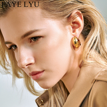 European and American ring earrings female simple retro Hong Kong style semicircle 18K gold-plated fashion round earrings temperament short earrings