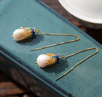 Returning the Pearl Joker accessories Forbidden City Golden Burned Blue Pearl Retro Long Ear Thread Ring One City Wind