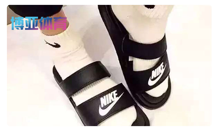 Boya Sports Nike Benassi Duo Ultra Women Sports Dép 819717-010 dép alphabounce
