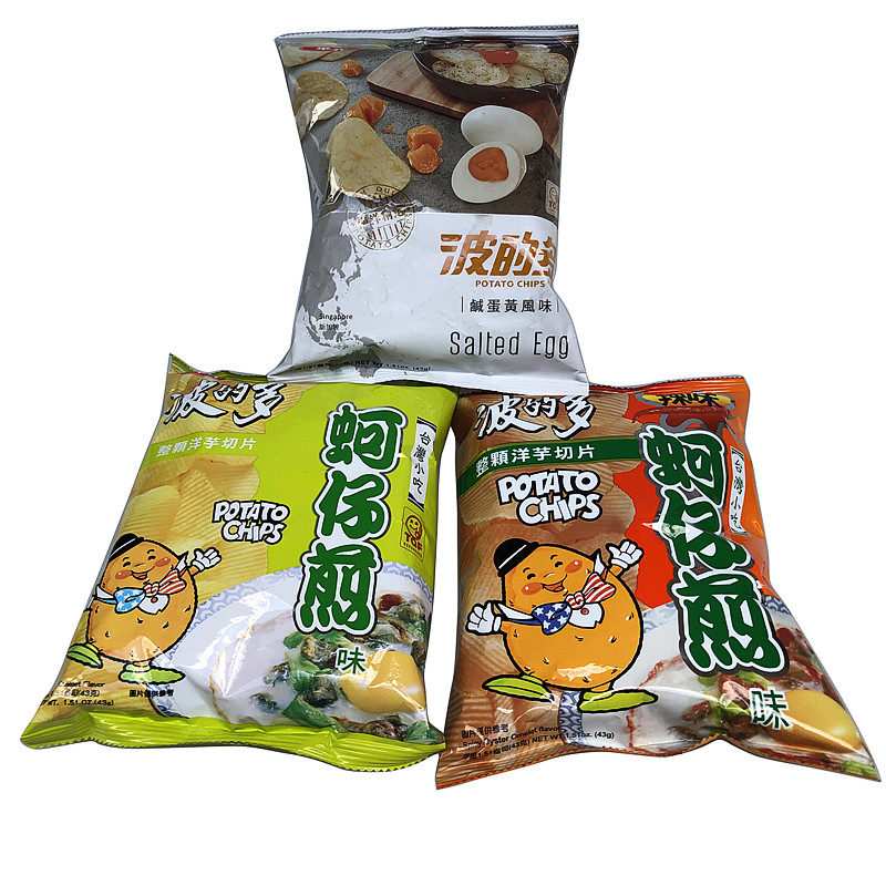 Full of 2 bags of Taiwan Hua Yuan Bo's fried potato chips spicy egg yolk flavor