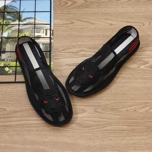 Летние дышащие сетчатые слипоны, дезодорированные туфли, с вышивкой, мягкая подошва