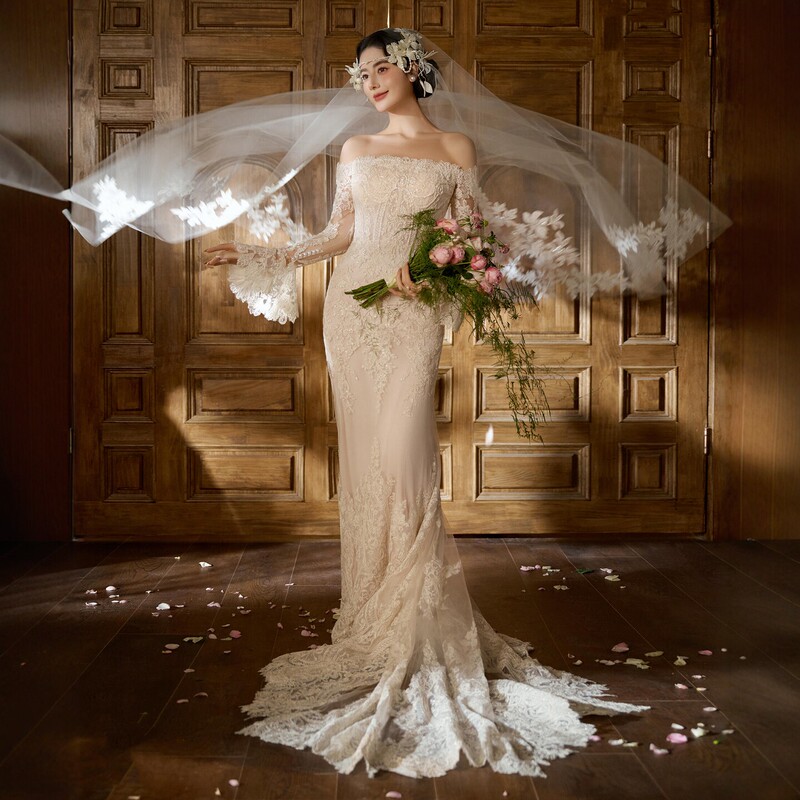 Mermaid Wedding Dress 2026 New Style for Petite Brides, French Off-The-Shoulder Long-Sleeve Lace Main Gown with High-Quality Lightweight Tulle Mermaid Wedding Dress 2026 New Style for Petite Brides, French Off-The-Shoulder Long-Sleeve Lace Main Gown with High-Quality Lightweight Tulle