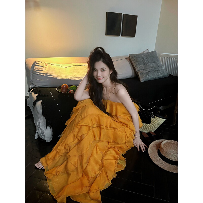 【Sunset Goddess】Romantic and Graceful Long Sleeveless Dress with Textured Ruffled Edges and Halter Neck 【Sunset Goddess】Romantic and Graceful Long Sleeveless Dress with Textured Ruffled Edges and Halter Neck