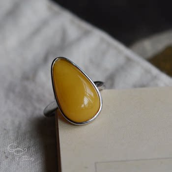 S925 sterling silver inlaid natural beeswax drop ring