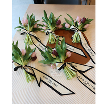 French Xiaoqing fresh clean tulip hand with flowers for wedding dress shooting props wedding ceremony handheld flowers