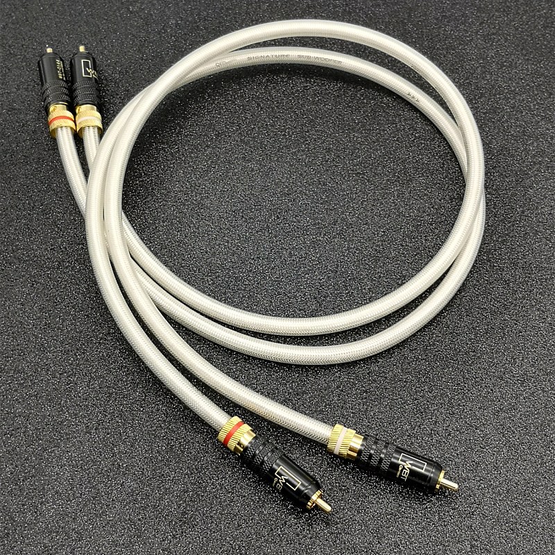 British QED Signature Signature Double Lotus Head Audio Cable Fever Grade RCA Audio Signal Cable