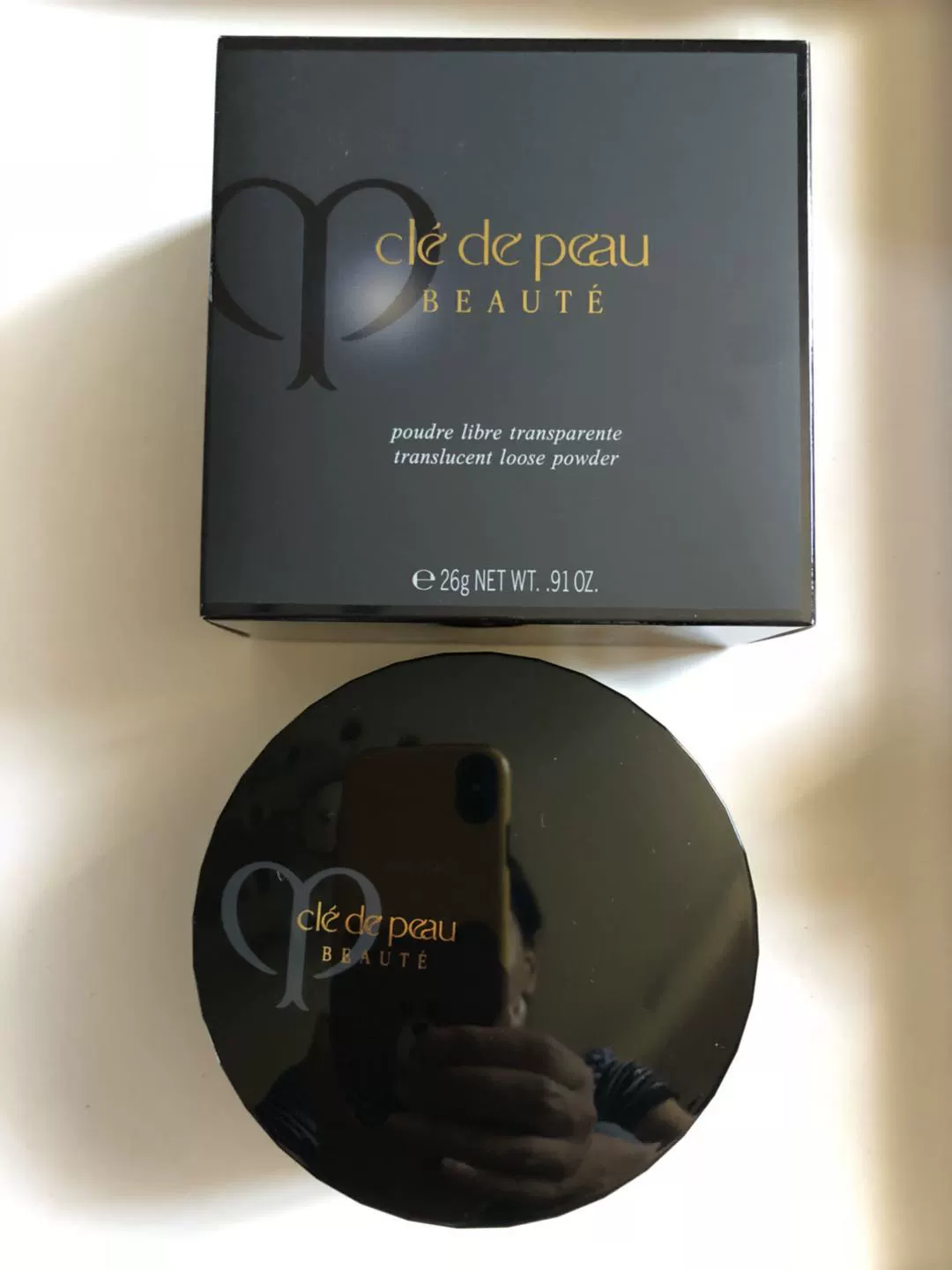 Counter Key to Skin CPB Glossy Loose Powder 26g Makeup Oil Control Kéo dài Lỗ chân lông vô hình Naked Makeup Spot - Quyền lực