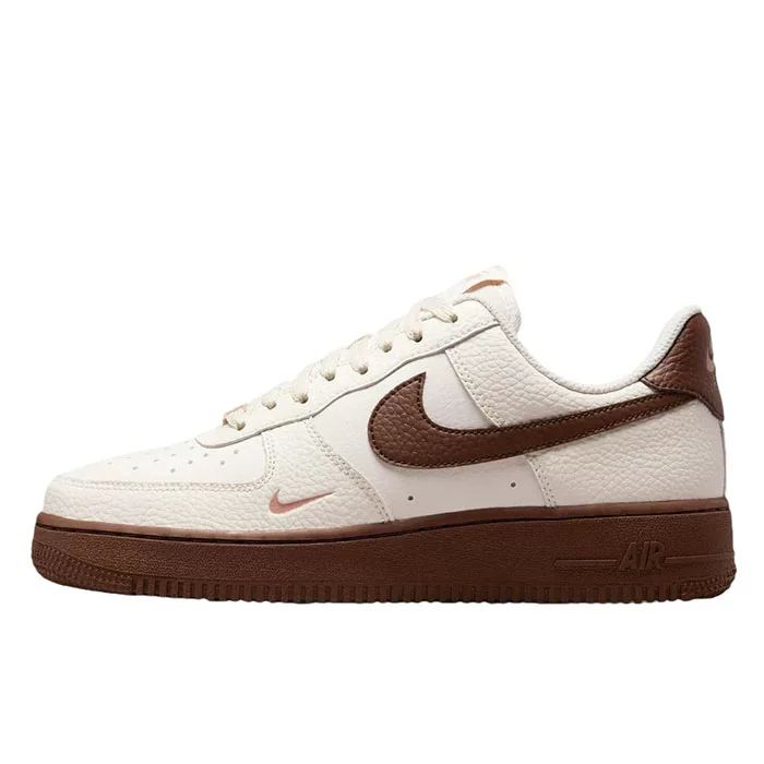 Кроссовки Nike Air Force 1 AF1, коричневые/кремовые/белые, размеры 35.5–45 (разные модели)