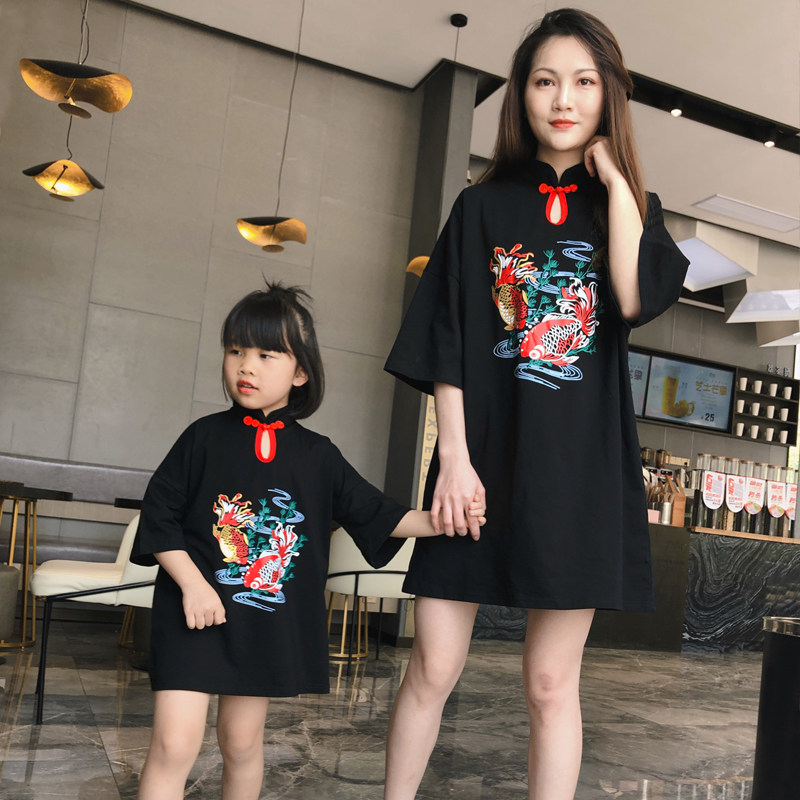 Pro-Child Fashion Summer 2022 New family of four families Dress Foreign Pie Mother Women Dress National Tide Fashion Net Red Gown Dress