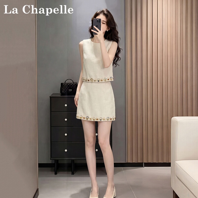 La Chapelle Elegant and Sophisticated Fashion Suit for Women, Summer 2026 New Style, Simple and High-End Apricot-Colored Short Skirt Two-Piece Set La Chapelle Elegant and Sophisticated Fashion Suit for Women, Summer 2026 New Style, Simple and High-End Apricot-Colored Short Skirt Two-Piece Set