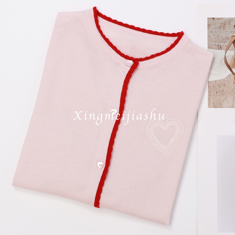 French Elegance! Romantic Atmosphere! Lightweight and Comfortable! Heart Embroidery with Contrasting Lace Wool Knit Cardigan French Elegance! Romantic Atmosphere! Lightweight and Comfortable! Heart Embroidery with Contrasting Lace Wool Knit Cardigan