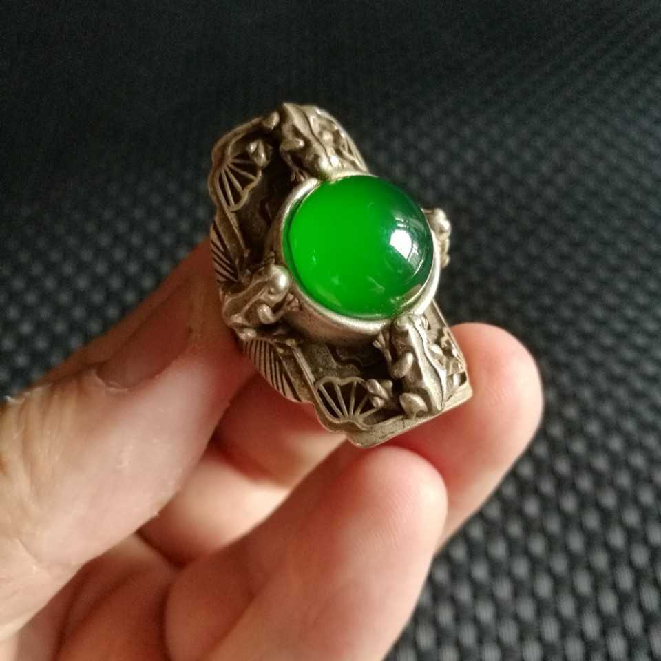 Antique collection vintage old silver inlaid with chrysoprase agate ring Miao silver living ring