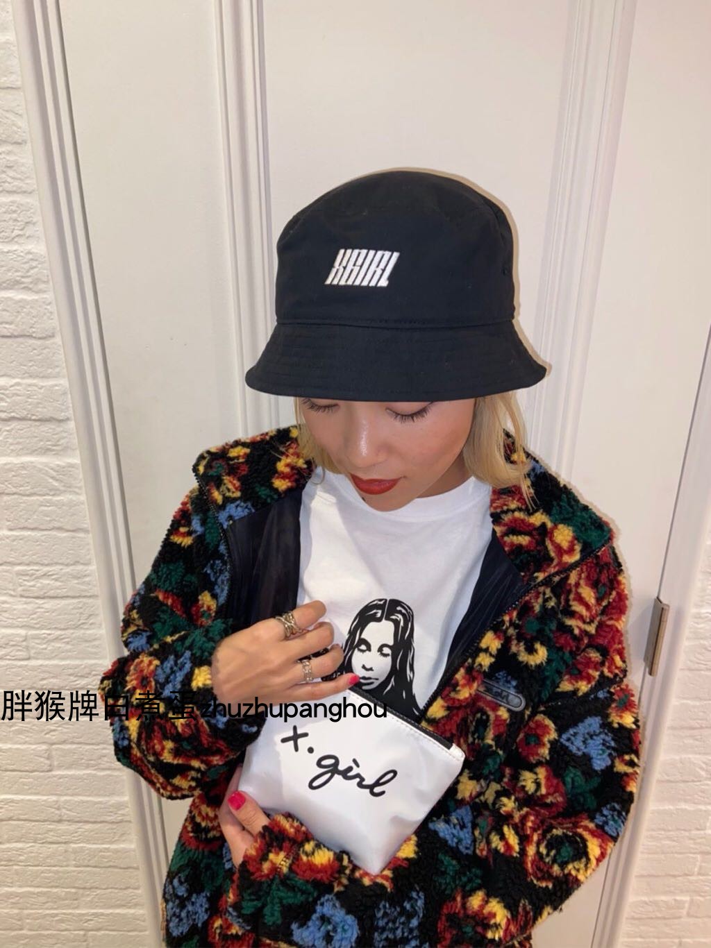 胖猴日本代購 X Girl 毛絨絨花朵衛衣女款1016