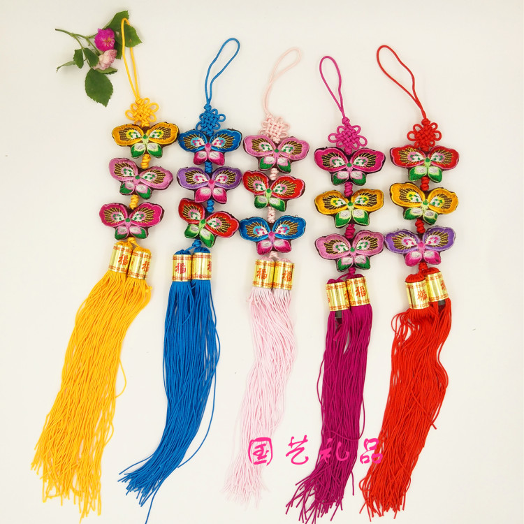 Creative festive gift hanging Chinese knot butterfly embroidery pendant 3 strings of small fish traditional fabric gift