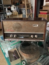 Shanghai red-wave card 269-Z electronic tube radio old objects