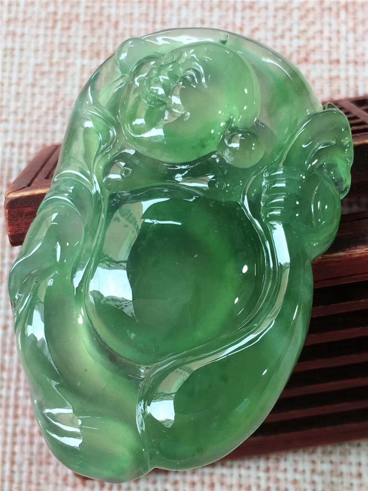 Brief Anemerald Old Pit Natural A Goods High Ice Beer Green Cloth Bag Buddha Emerald Pendant Full Light Boutique Collection