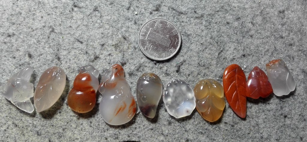 Nanhong Nanhong Onyx Ice Floating Flower Small Carved Piece Small Pendant Size see comparison N28