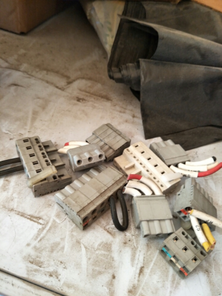 Yaskawa Servo Drive SGDM-04ADA 08ADA 10ADA 15ADA 02 01 Plug A group of 3