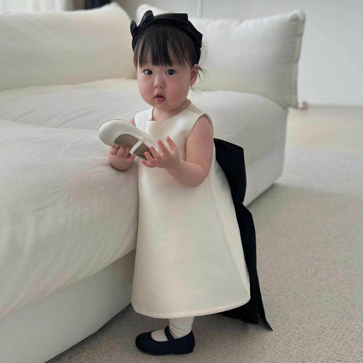 Birthday dress for a one-year-old girl, perfect for her first birthday celebration and traditional " Birthday dress for a one-year-old girl, perfect for her first birthday celebration and traditional "