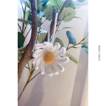 With the small flower accessories