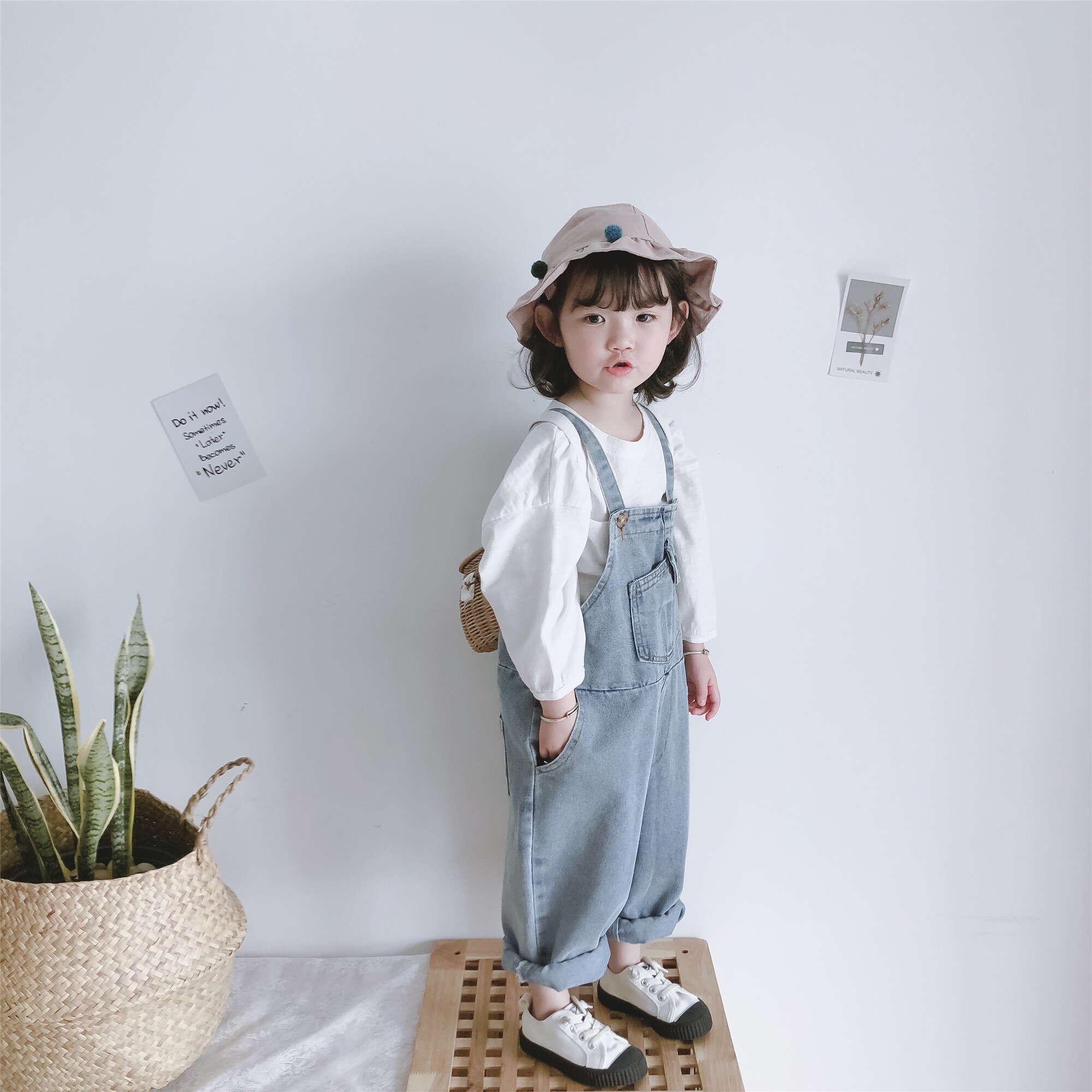 Bean Bag Monarch 22 Chunqiu Men and women Children's baby 100 hitch Handsome Cowboy Cuddling Bag Pants Fashion Korean Version of Baby Bag Pants Tide