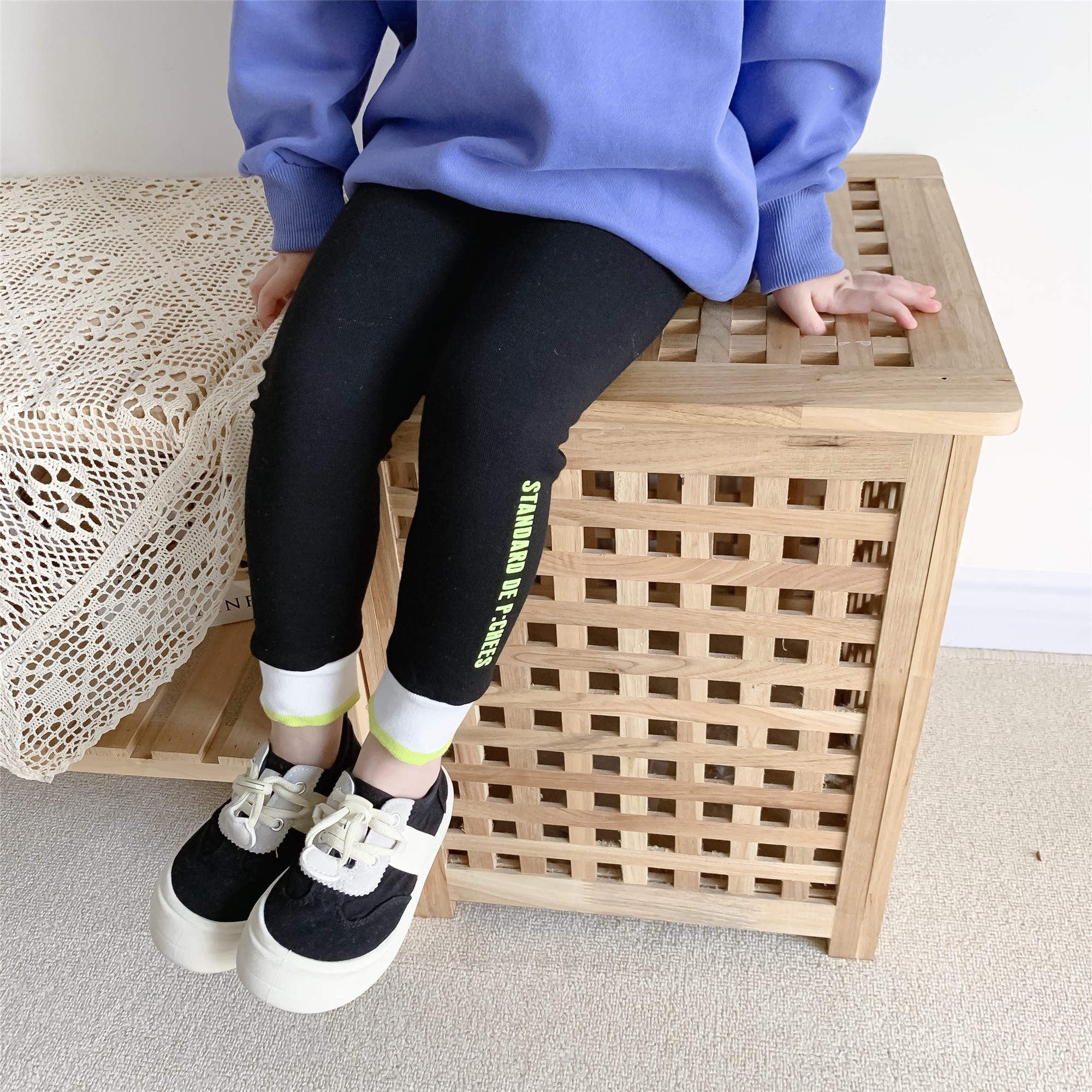 Bean Bag Monarch 21 Autumn Winter Children's and Children's Baby Han version of the Ocean Pie 100 lap casual Thunderpants splicing inner hitch damp