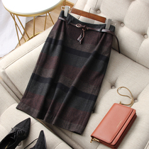 Color Beauty Custom Scarce Fabric Belt color Veloo warm wool with a slim fit and a half body dress