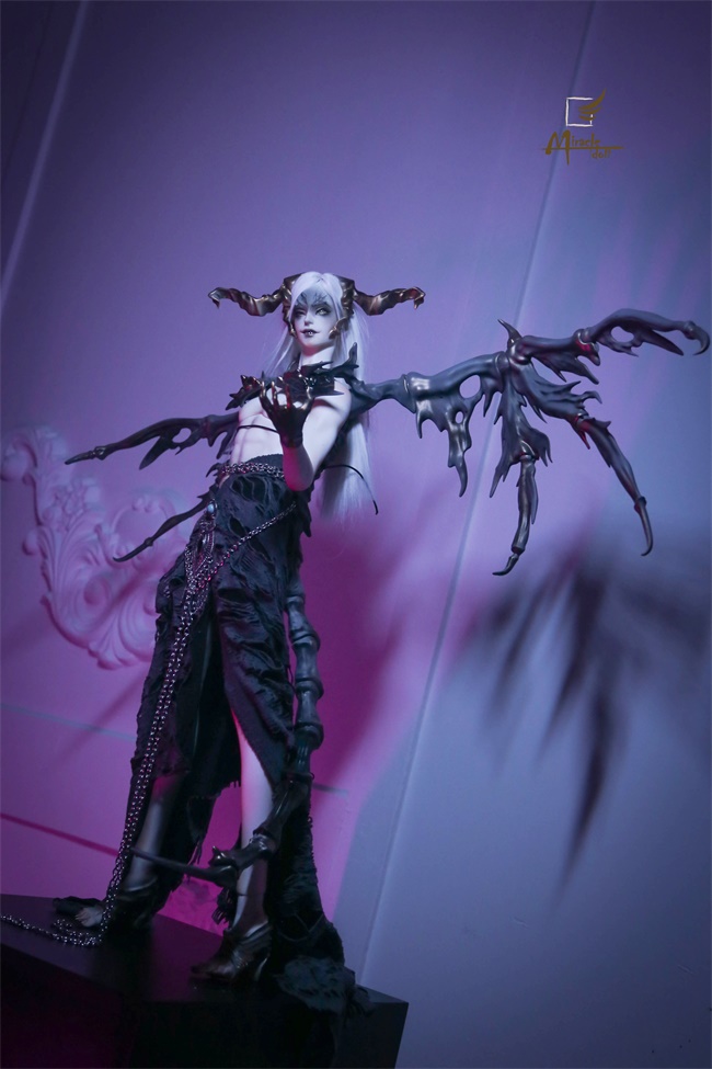 Vic Dragon Version-04.jpg