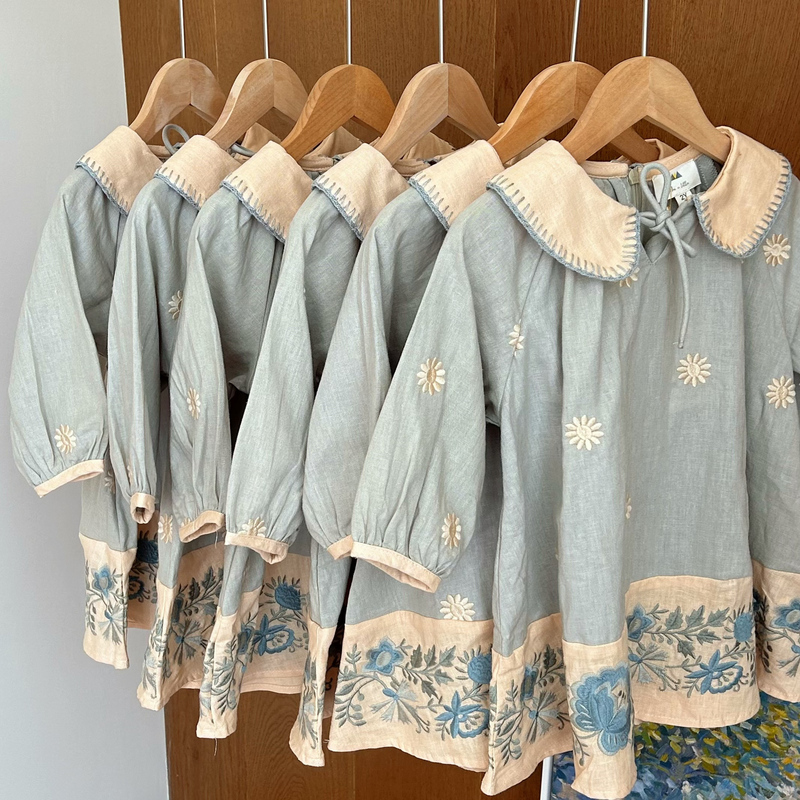 Autumn New Arrivals - Girls' European and American Style Gray-Blue Daisy Series Heavy Embroidery Dress