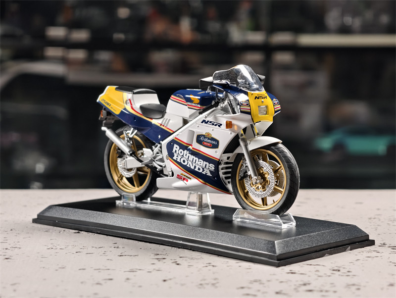 1/12 AOSHIMA Honda NSR 250R SP R4 Rothmans MC18 MOTORCYCLE MODEL
