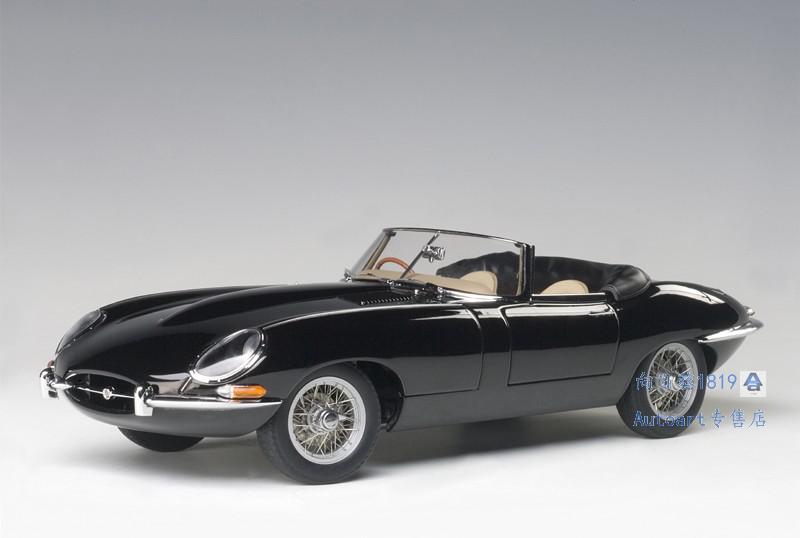 https://img.alicdn.com/imgextra/i4/570245842/TB2XlyQa2fM8KJjSZPfXXbklXXa_!!570245842.jpg 1:18車模 AUTOART 1/18 捷豹 JAGUAR E-TYPE I 3.8 敞篷合金汽車模型