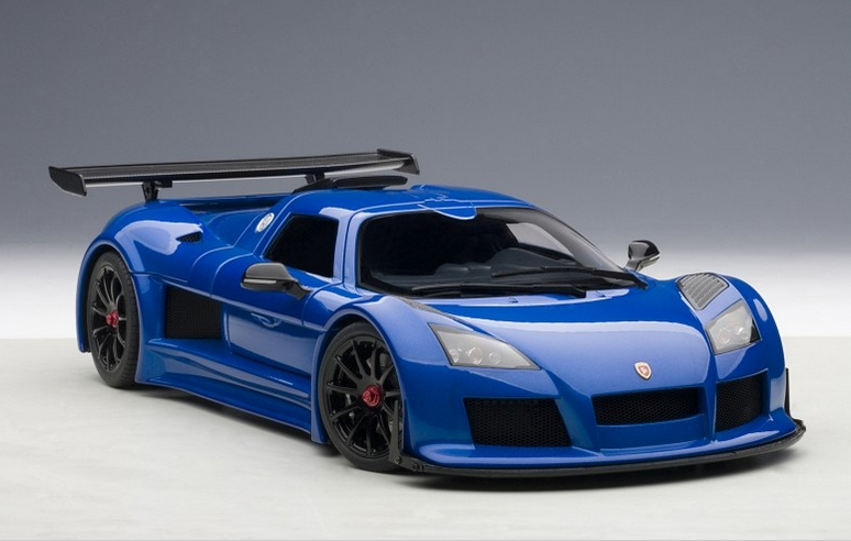 オートアート 1/18 GUMPERT APOLLO S 箱有り オートアート 1/18 GUMPERT APOLLO S 箱有り