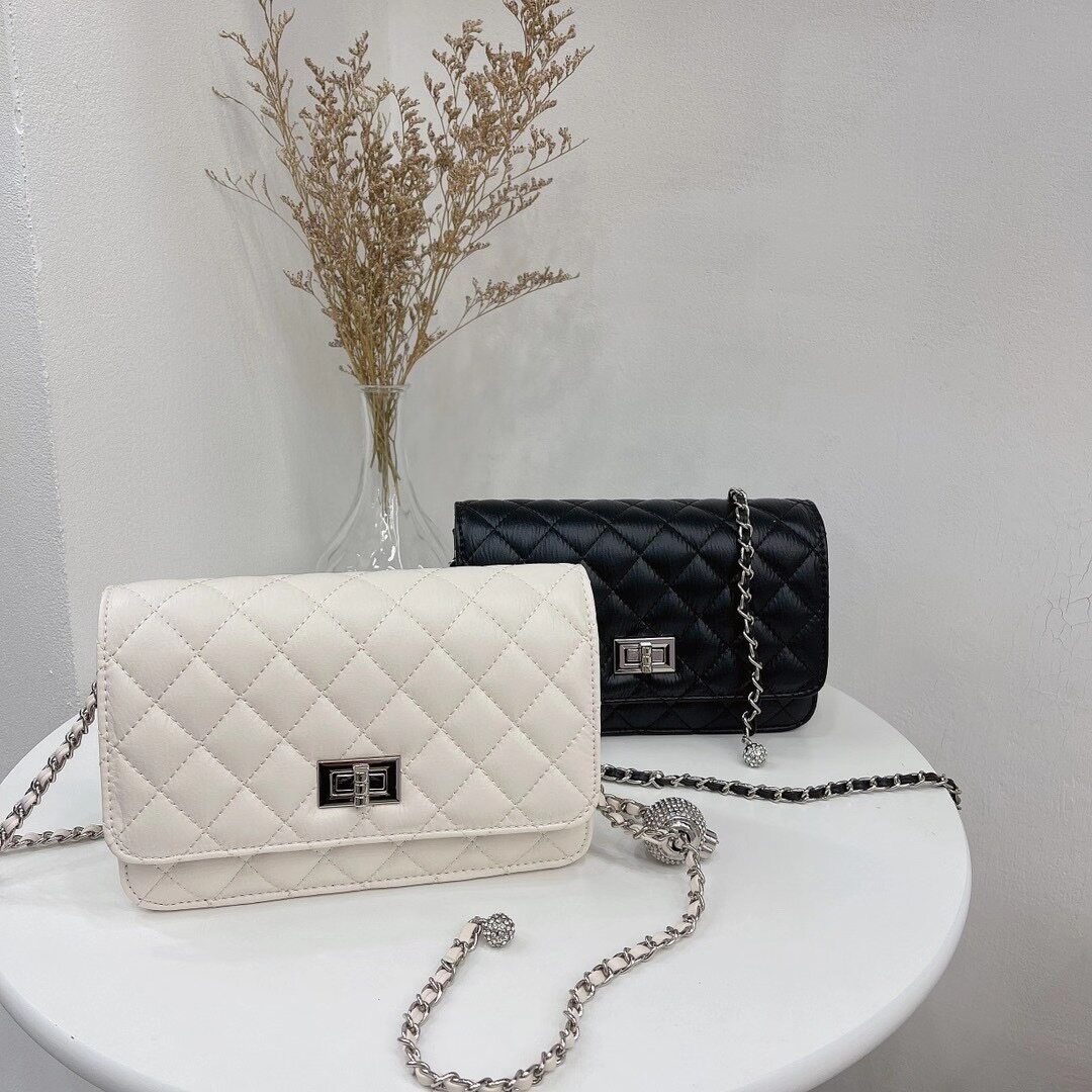 Small Fragrant Breeze Women's Bag Mini-Drill Ball Rhombog Chain Pack 2021 New Tide Fashion Single Shoulder Inclined Satchel Bag