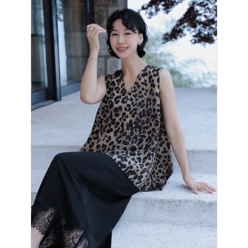 Tt Designer【Fashionable Leopard Print】Light Luxury Silk Leopard Print Camisole for Women, Summer Sleeveless Silk Top