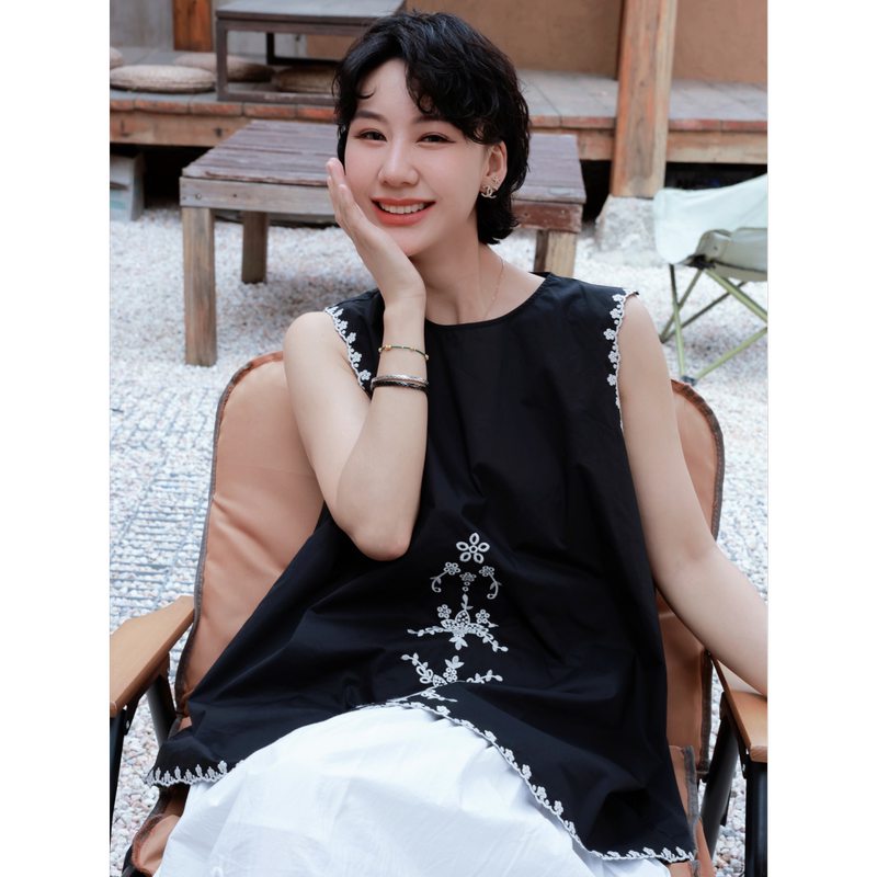 Tt Designer [Floral Brocade] Stylish Age-Reducing New Chinese Style Sleeveless Embroidered Shirt for Women, Summer Slimming Vest Top