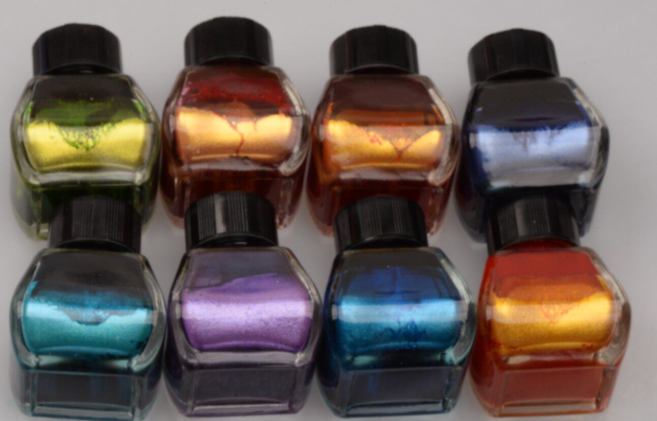 Gold powder pen ink non-carbon dye type color gold powder ink glass bottle hardcover version