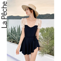 Large Fishing Conservative Skirt Type Lace Splicing Short Sleeve Swimsuit Shade of Slim Fairy Air Conjoined Spa Holiday Swimsuit Woman