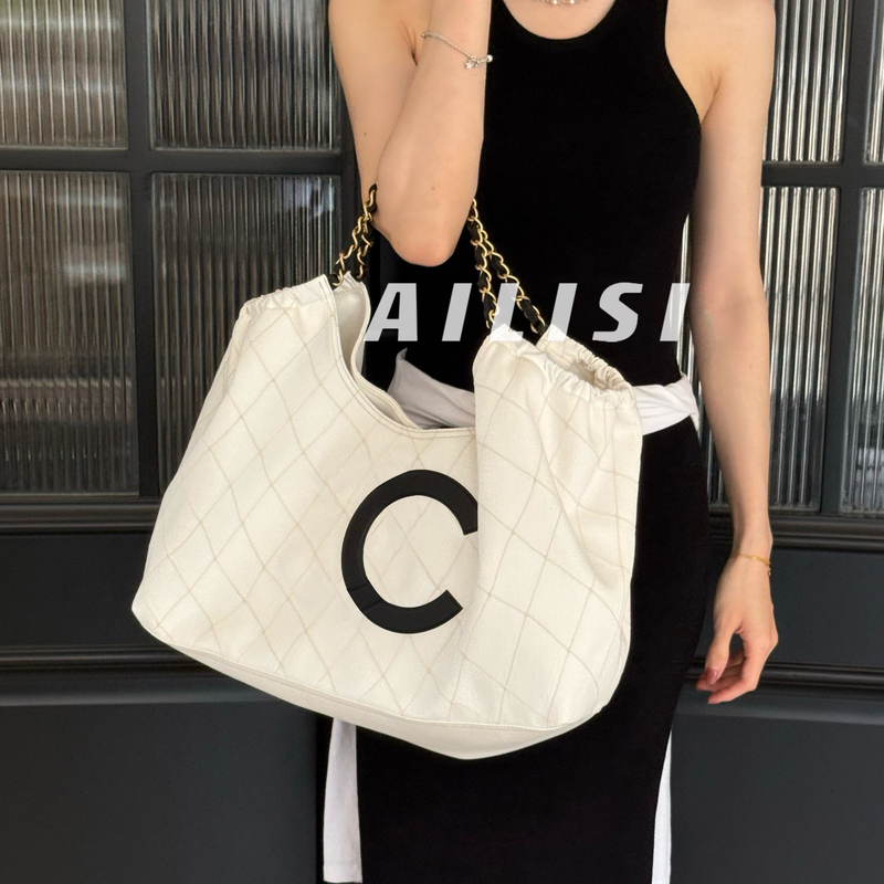 26m Coco Beach White Quilted Hobo Tote Bag for Women, Large Capacity, Metal Chain, Fashionable Handbag 26m Coco Beach White Quilted Hobo Tote Bag for Women, Large Capacity, Metal Chain, Fashionable Handbag
